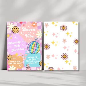 Seven is a Vibe - Cara sonriente a cuadros, invitación retro con mucho estilo, invitación con emoji para el séptimo cumpleaños, fiesta de discoteca hippie, edición sencilla en Canva