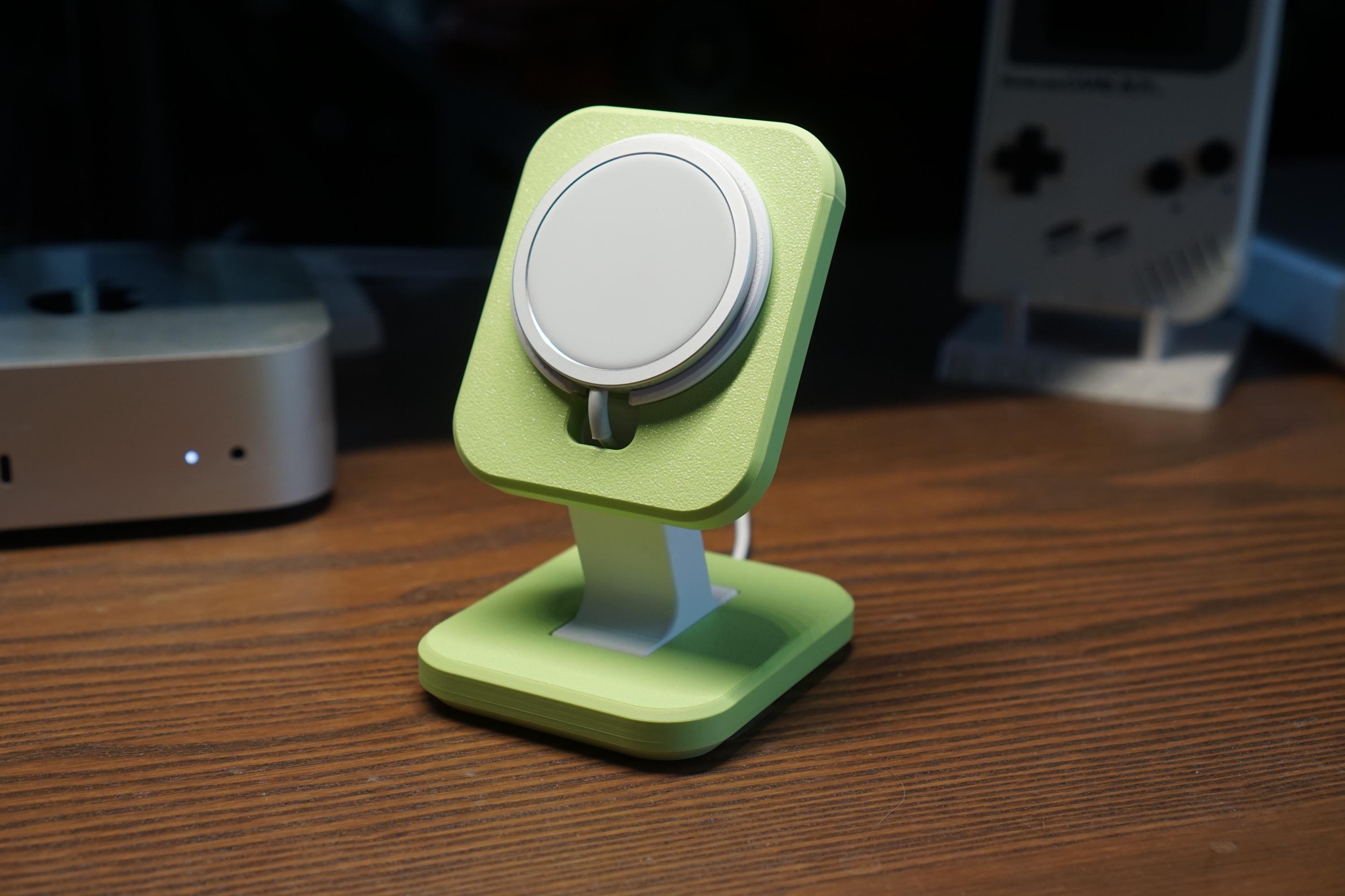 iPhone / Pixel Charging Stand - MagSafe + Pixel Snap Compatible