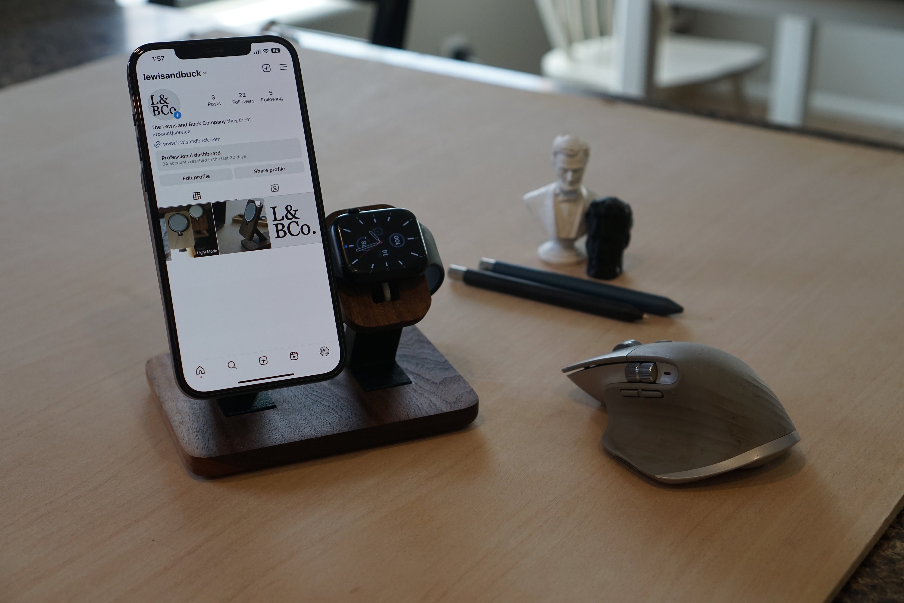 Flex Dock - MagSafe & Apple Watch