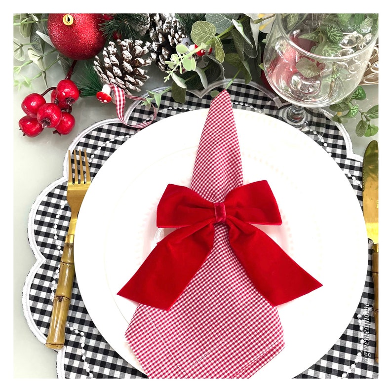 Placemats Double Sided/ Round Black and White Placemat / Etsy