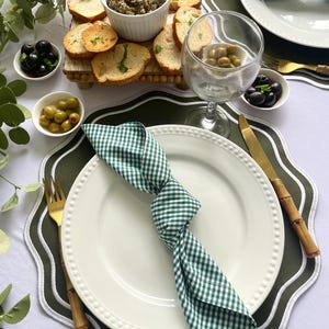 Green Embroidered Scallop Edge Polyester Placemat Washable Table Top Decor Scallop Edge Table setting cloth placemat gift for her Fall Decor