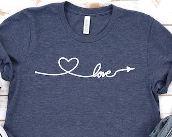 Airplane Heart Shirt, Airplane Heart T-Shirt, Plane Lover Shirt, Love Travel shirt, Adventurer Gift, Vacation Shirt, Women's Shirt,Plane Tee