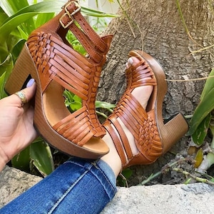 Ankle zip sandals top
