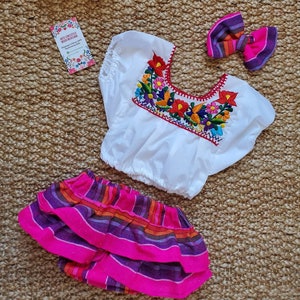 Mexicanita Dress Pink hand-embroidered/baby mexican outfit/ traje bebe fiesta uno/baby outfit/baby blommers mexican/fiesta uno outfit