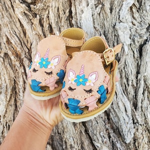 Baby girl mexican sandals unicorn/ huaraches mexicanos de niña unicornio/ sandals for girls/ México huarache girls/ mexican sandals for baby