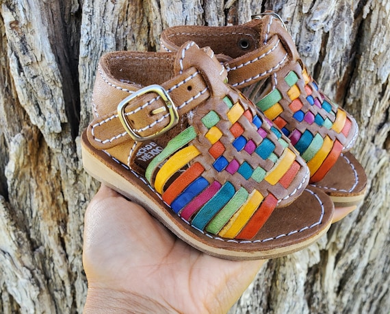 Zapatos originales para niñas - CharHadas