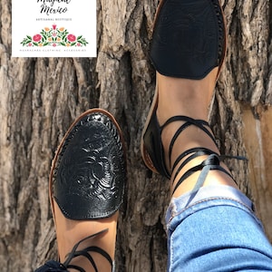 Huarache Sandal Black Lace-up Rose Tooled/mexican Sandals - Etsy