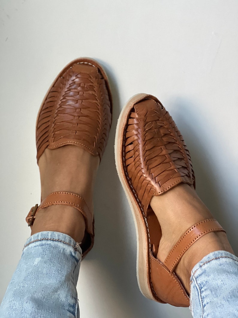 Scarpe Huarache da donna marroni con cinturino / sandali messicani da donna / huarache messicani in pelle da donna / sandali boho hippie immagine 7