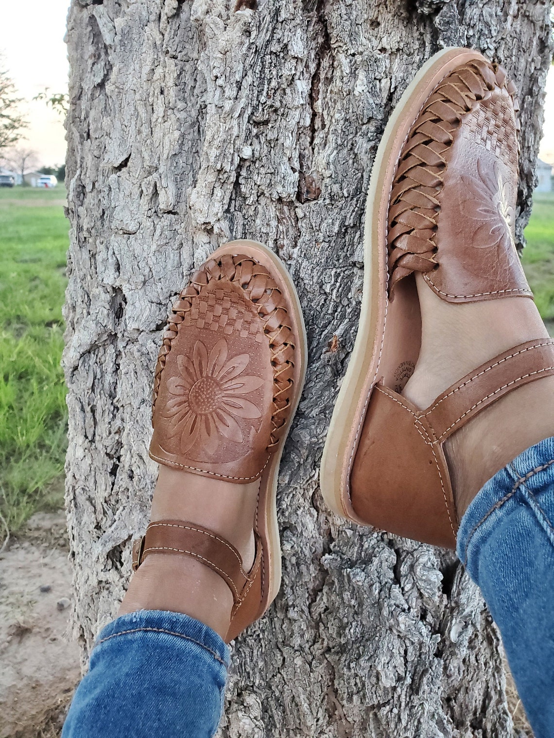 huaraches with sunflower