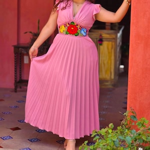 Mexicaanse Mexicaanse jurk geborduurd één maat (S-M) / Mexicaanse feestjurk / Cinco de Mayo-jurk / moderne Mexicaanse jurk geborduurde vrouwen