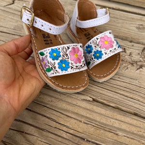 Baby-Toddler Girl huarache sandal/ white huarache baby/ Mexican sandals for baby/ huarache sandal baby open toes/ baby huaraches/baby sandal image 2