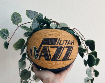 Utah Jazz Basketball Planter / Basketball Planter / Jazz Basketball / Indoor Planter / Vintage Utah Jazz / Basketball Planter with Stand