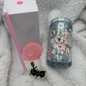 Spring Butterfly Pastel  Pink  16oz Glitter Globe Plastic Tumbler with Lid and Straw, Pink Butterflies Snowglobe Tumbler