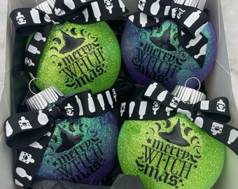 Adorno navideño espeluznante, adorno de bruja feliz, adorno de brillo irrompible en disco - Bauble navideño brujo - Bombillas espeluznantes de plástico