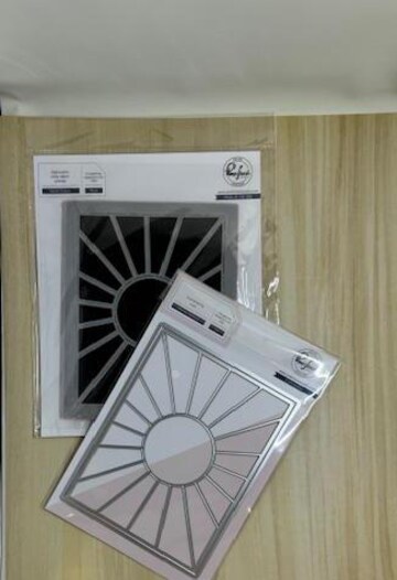 Pinkfresh Studio Pop Out Sunburst Stamp and Die (20 pcs)