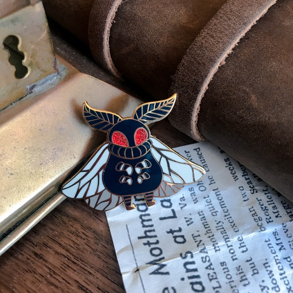 Mothman - 1.5'' Gold Hard Enamel Glitter Pin