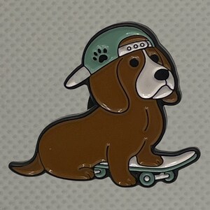 SkateDog Skateboard Green Pin image 1