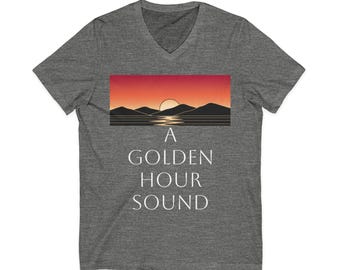 Golden Hour Sound V-ringad t-shirt | Minimalistisk solnedgångsgrafik-t-shirt