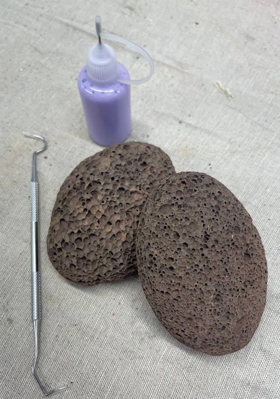 Why You Shouldn't Use Pumice Stones - Viabuff