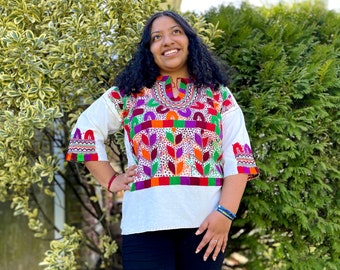 Blusa Bordada en modelo mazorca-Women&#39;s Hand Embroidered Mexican Blouse - One Size