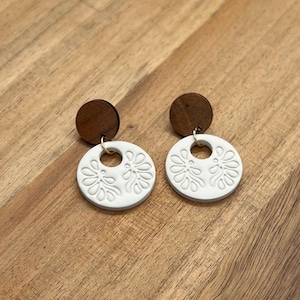 Clay Dangle Floral Embossed Earring Lightweight Round Earrings with Wood Post Neutral Handmade Statement Jewelry Boho Clay Gift Idea For Her