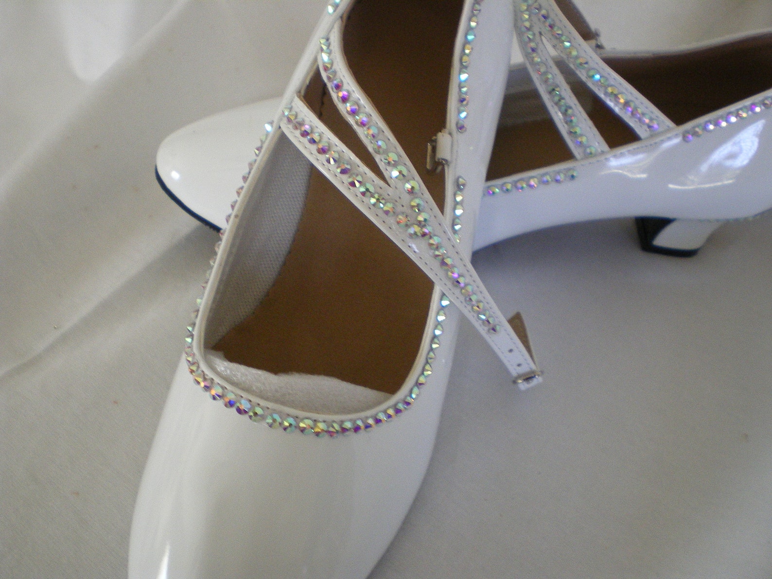 wide width chunky heel shoes