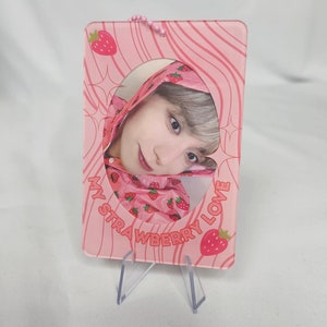 KPOP Strawberry Love Acryl Fotokartenhalter