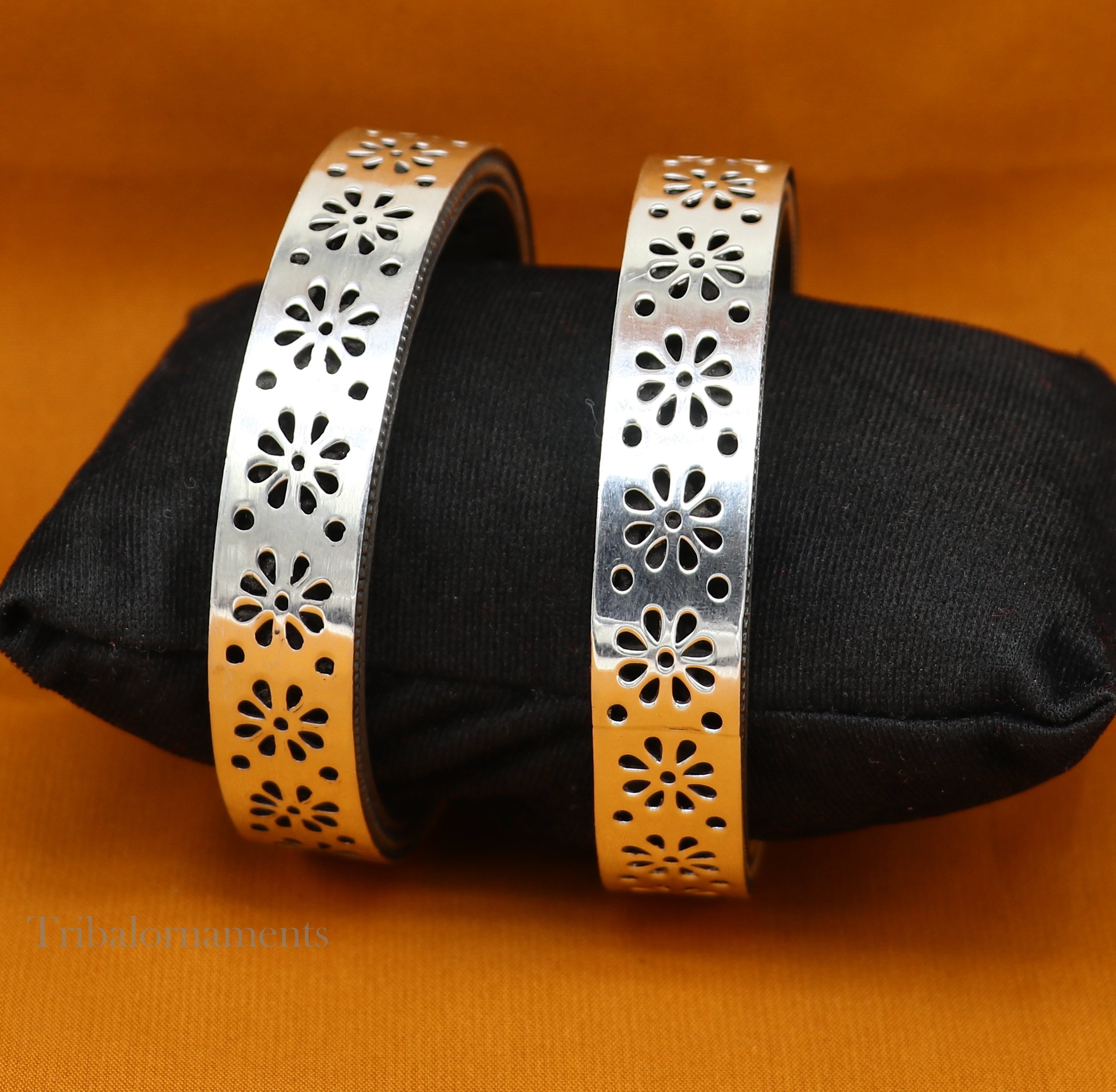 925 Sterling Silver Handmade Floral Work Bangle Bracelet 925 Sterling Silver Handmade Floral Work Bangle Bracelet