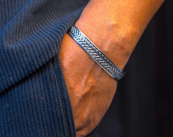 Authentic 925 sterling silver exclusive handmade Tiger design cuff kada bracelet, easy to adjust with your wrist, unisex jewelry cuff44