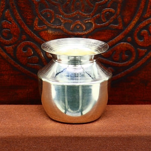 Pure 925 sterling silver handmade plain small Kalash or pot, unique special silver puja article, water or milk kalash pot india sv220