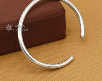 Old English Jewellers 925 Sterling Silver Heavy Hook Bangle – Solid, 26.8g