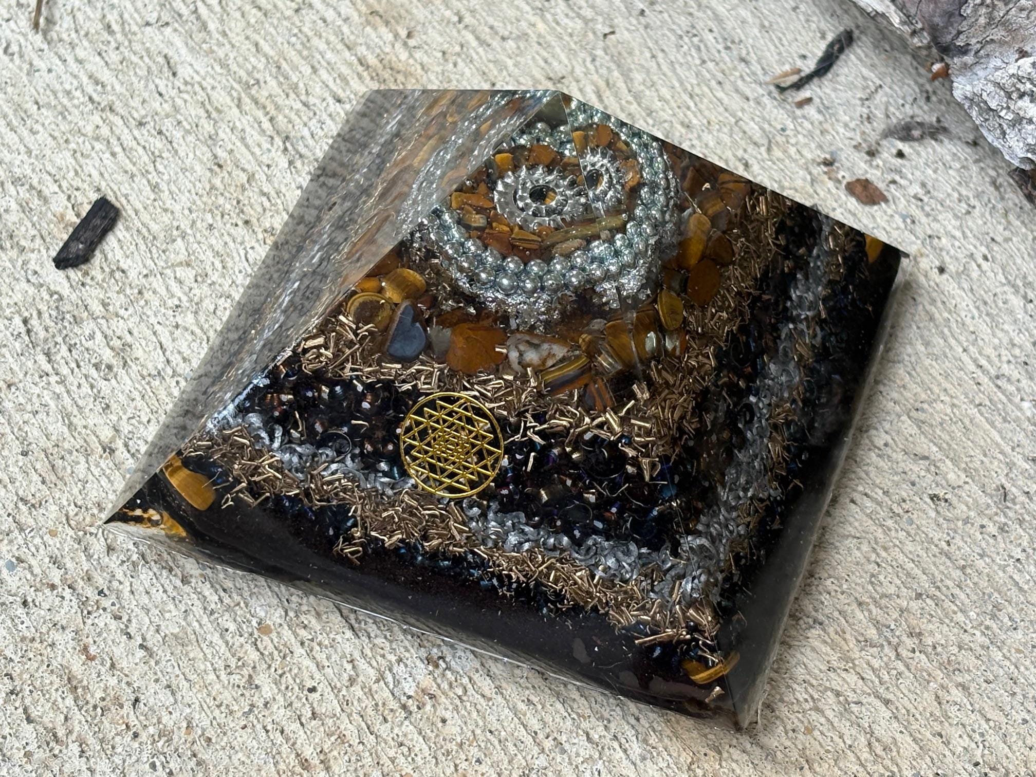 Orgonite 8 Sided Pyramid - Etsy