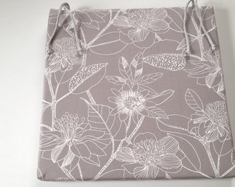 Sitzkissen Stuhlkissen 38cm x 38cm Sitzauflage Blumen natur Stuhlauflage mit Bändern