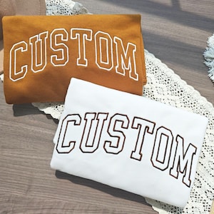 Cuello redondo universitario bordado personalizado, cuello redondo bordado, suéter universitario personalizado, sudadera personalizada, regalo personalizado