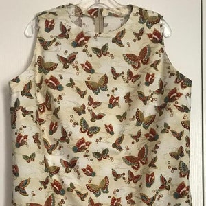 A Classic Cut Florida Tan Gold Multi-Color Butterfly Print Tunic Shift Dress - XL