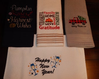 Towel Set Monthly Subscription | Monthly Towels | Seasonal | Wedding Gift | Gift for mom | Holiday | Unique Gift Idea | Kitchen or Bathroom