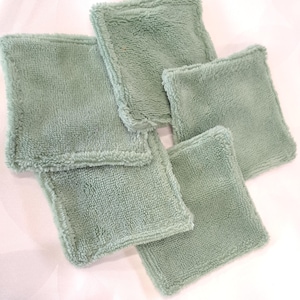 Double-sided bamboo wipes