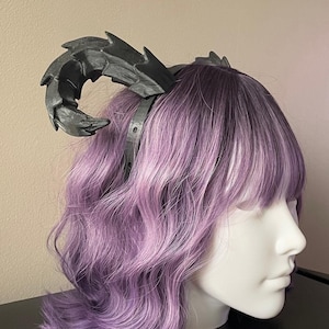 Curved Dragon Horns Headband – 3D Printed Fantasy Cosplay & Halloween Costume Accessory – Lightweight Fierce Headpiece