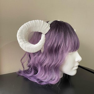 Diadema de cuernos de súcubo - Accesorio de fantasía para cosplay y disfraz de Halloween con impresión 3D - Tocado ligero de carnero y demonio