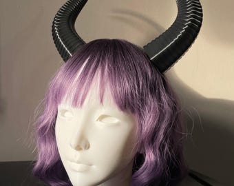 Sorceress Horns Headband - 3D Printed Fantasy Cosplay & Halloween Costume Accessory - Lightweight Dark Enchantress Headpiece