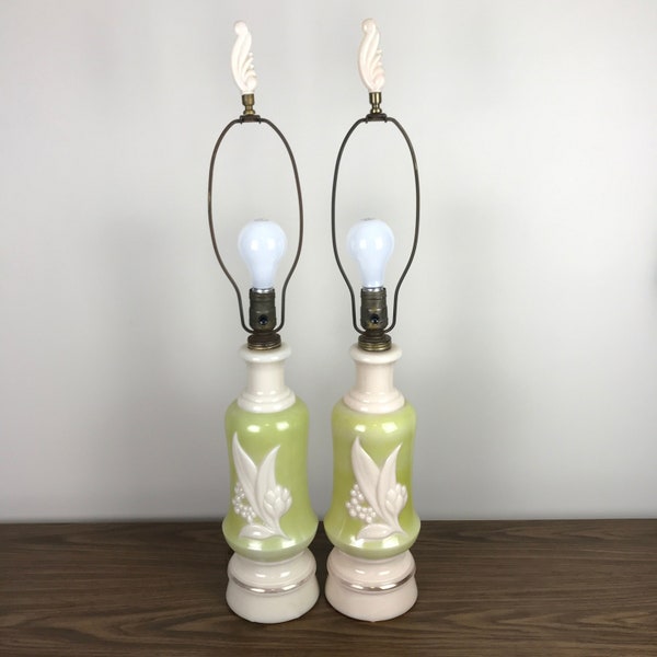 Vintage Aladdin Alacite Chartreuse and Cream Lily of the Valley Table Lamp with Plume Finial