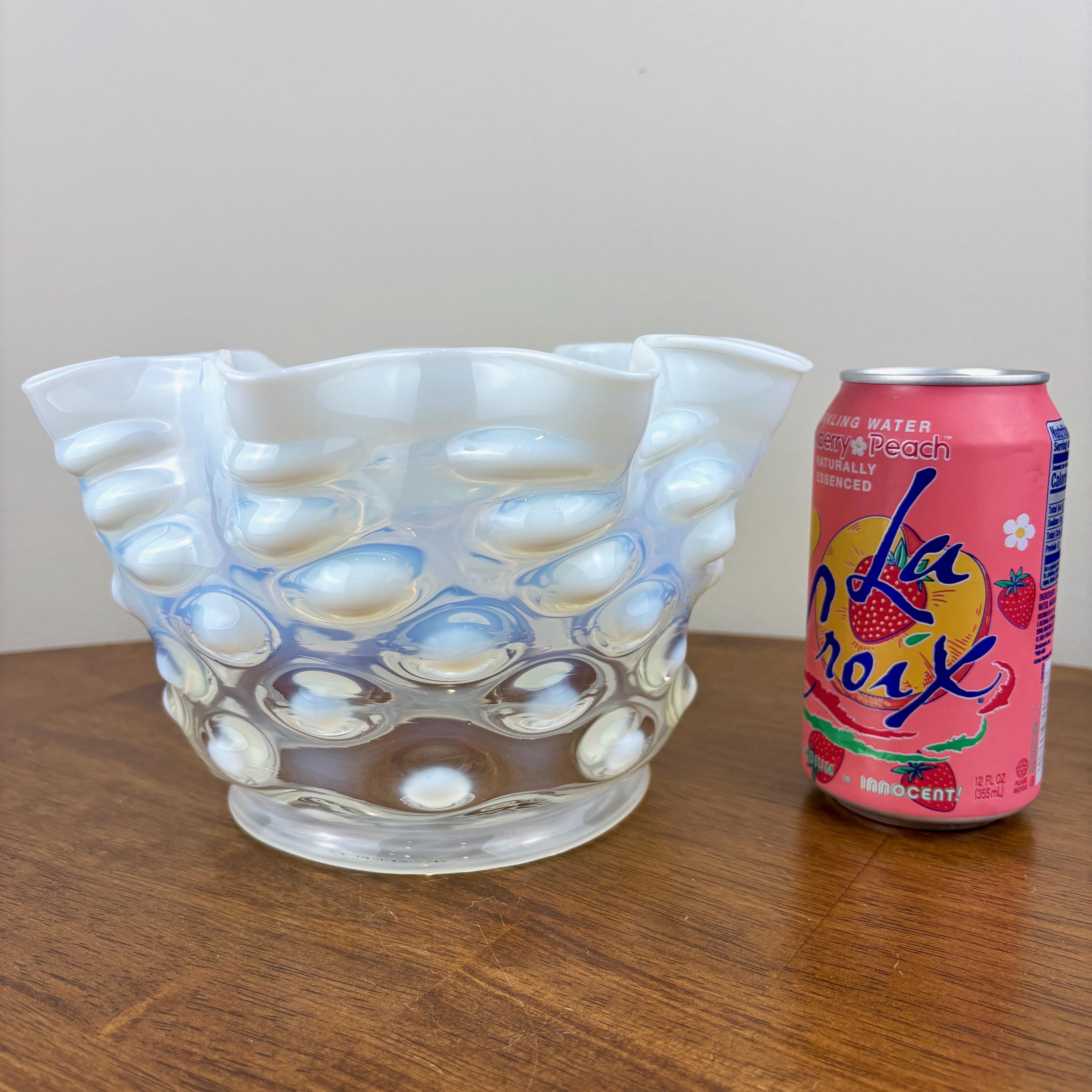 フェントン ホワイト オパールセント コイン ドット ランプシェード