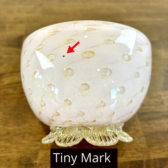 Pale Pink Opaline Glass Box with Controlled Bubbles & Gold Flecks Pale Pink Opaline Glass Box with Controlled Bubbles & Gold Flecks