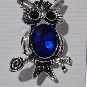 beautiful Crystal Owl Brooch