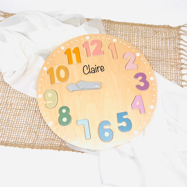 Orologio in legno personalizzato, orologio puzzle, ragazzo giocattolo in legno, ragazzo regalo per il primo compleanno, giocattolo educativo impara il tempo inciso
