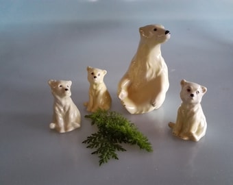 Porcelain polar bears, hand-painted