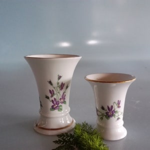 Jarrones de trompeta de porcelana, pintados a mano