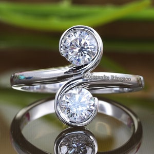Swirl Two Stone Moissanite Ring, Swirl Bypass Ring, 1.5CT Round Moissanite Ring, Engagement Ring, Wedding Ring, 14K Solid Gold Ring