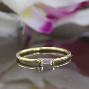 Diamant Solitär Ring, Baguette Einzelstein Ring, Stapeln Zierliche Diamant Solitär Ring, 14K Gelbgold Baguette Diamant Verlobungsring