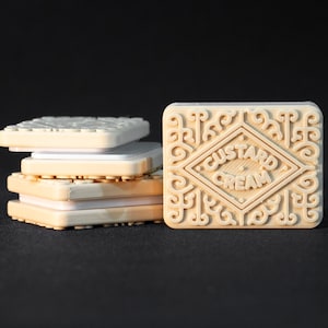 Custard Cream Fidget Slider | Satisfying Snappy Magnetic Fidget Toy